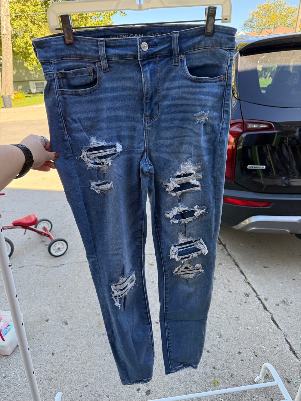 American Eagle Outfitters Women's Dark Blue Ripped Skinny Jeans